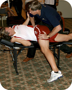 Dr. Leachy Performing Active Release 